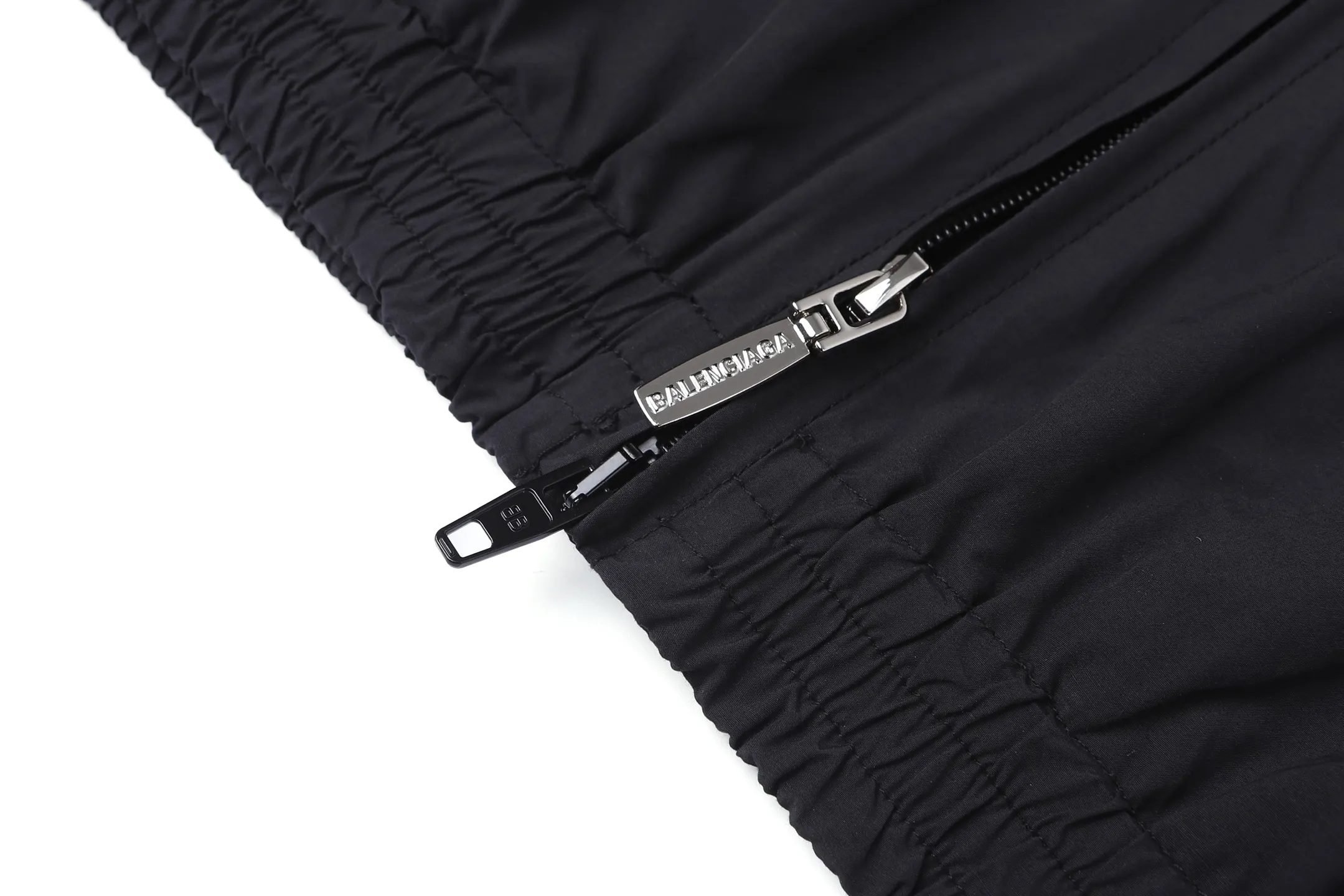 BALENCIAGA 26SS ●Authentic 20000 ●60 55% ● ● ● ● 1：1 ● 1：1 ● ●Size：XS S M ● ：25370/4B#40